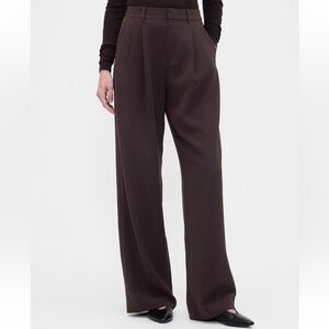 GAP | Women's Pleated Wide-Leg Trousers | Dark Brown | Size 2P